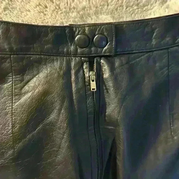 Vintage Erez Black Leather High Waisted MIDI Skirt - size 6 - Picture 4 of 4